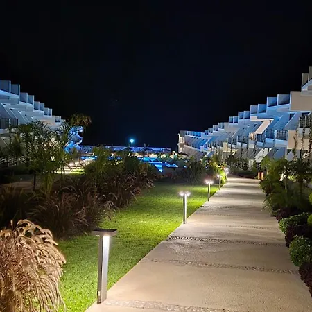 Pearl Island Kalogrea